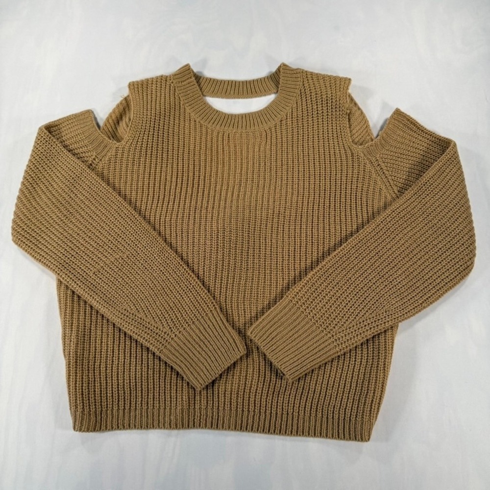 Full Circle Trends Sweater Womens Medium Tan Cold Shoulder Twist Back J4F0914S